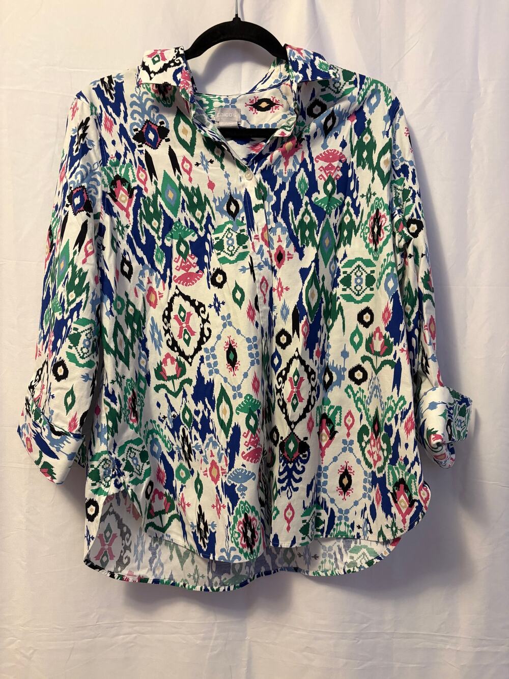 Chico's No Iron Chic Stretch Geometric Top White Blue 3/4 Sleeve Sz 1.5 or 10